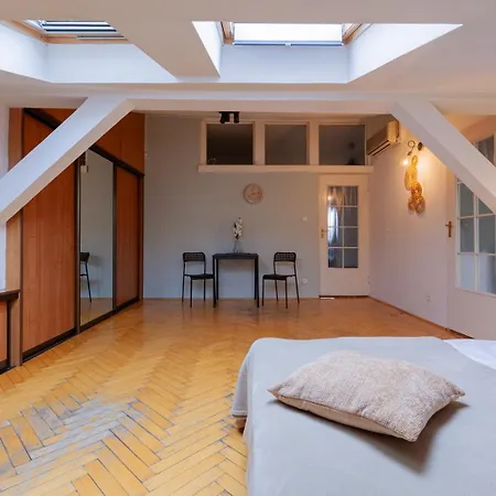 Appartement Huge Smolensk Street