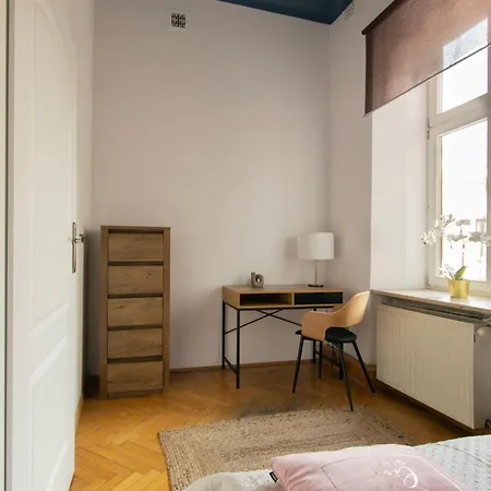 Apartment Huge Smolensk Street *