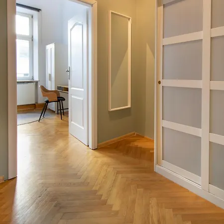 Huge Smolensk Street Apartment *