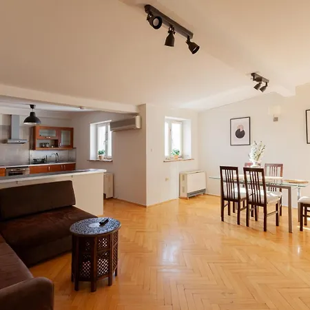 Apartment Upscale Apartments - Ac In Rooms, Ensuite Bathrooms, Lift - 8 Mins To Main Square Krakow