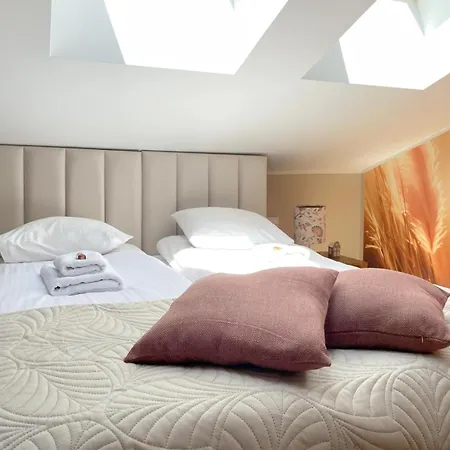 Upscale Apartments - Ac In Rooms, Ensuite Bathrooms, Lift - 8 Mins To Main Square * Krakow