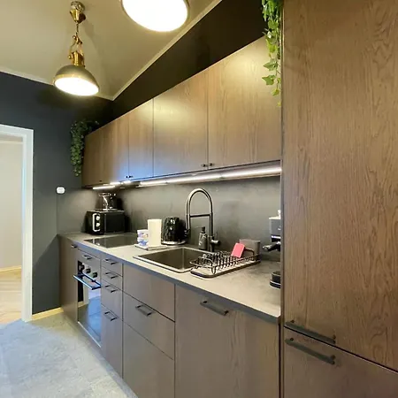 Upscale Apartments - Ac In Rooms, Ensuite Bathrooms, Lift - 8 Mins To Main Square Krakow